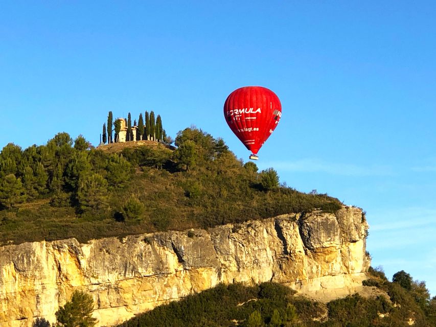 Barcelona: Private Romantic Balloon Flight - Should you book this private romantic balloon flight near Barcelona?