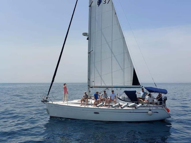 Barcelona: Private Sailing Yacht Cruise - Meeting at Moll de Xaloc (and what the other start option means)