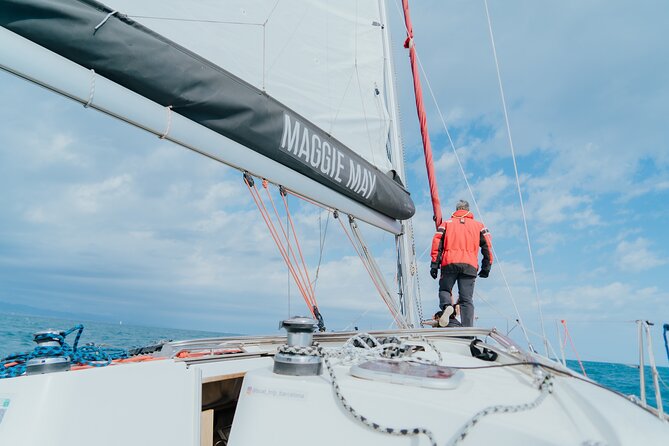 Barcelona Private Sunset Sailing with Drinks - The route of famous sights: Sagrada Familia, Tibidabo, and the coast
