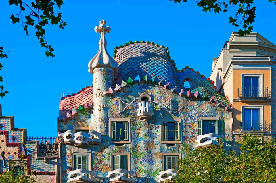 Barcelona: Private Tour of Casa Batllo with Reserved Access - Reserved Access at Passeig de Gràcia: What the Skip Really Means