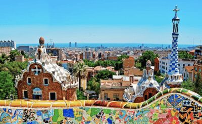 Barcelona Private Tour: Sagrada Familia,Park Güell & Pedrera - Gothic Quarter Roman streets and Santa Maria del Mar in the Born