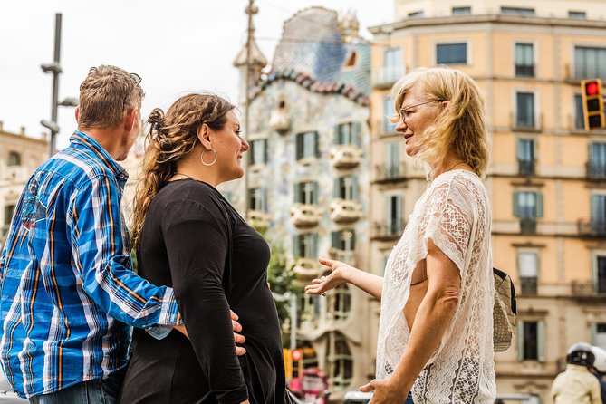 Barcelona Private Tours with Locals: 100% Personalized, See the City Unscripted - Price reality check: what you’re paying for at $205.76 per person