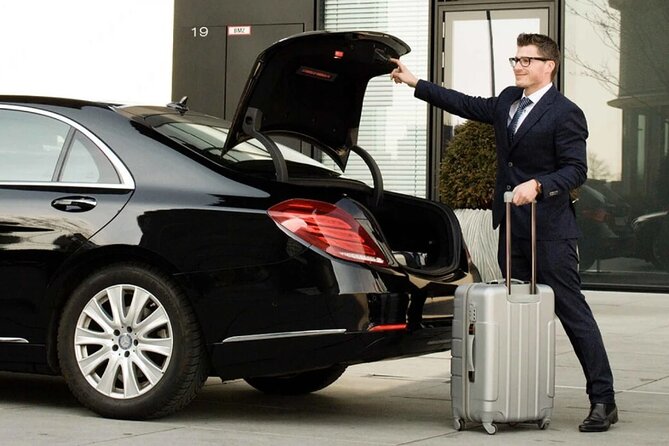 Barcelona Private transfer from Airport to Hotel / Cruise - Key highlights to notice before you book