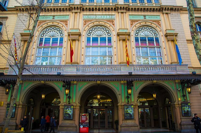 Barcelona Private Walking Tour through the City of Gaudi - Boqueria Market plus a drink and tapa break