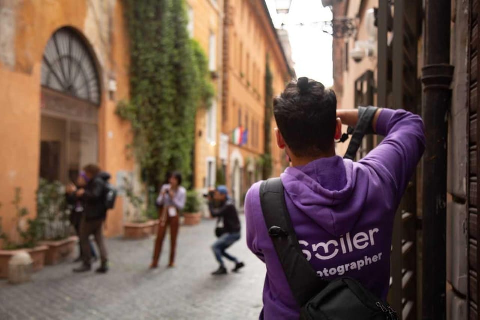 Barcelona: Professional Photoshoot Outside Sagrada Familia - Getting the best angles: light, crowd control, and façade framing