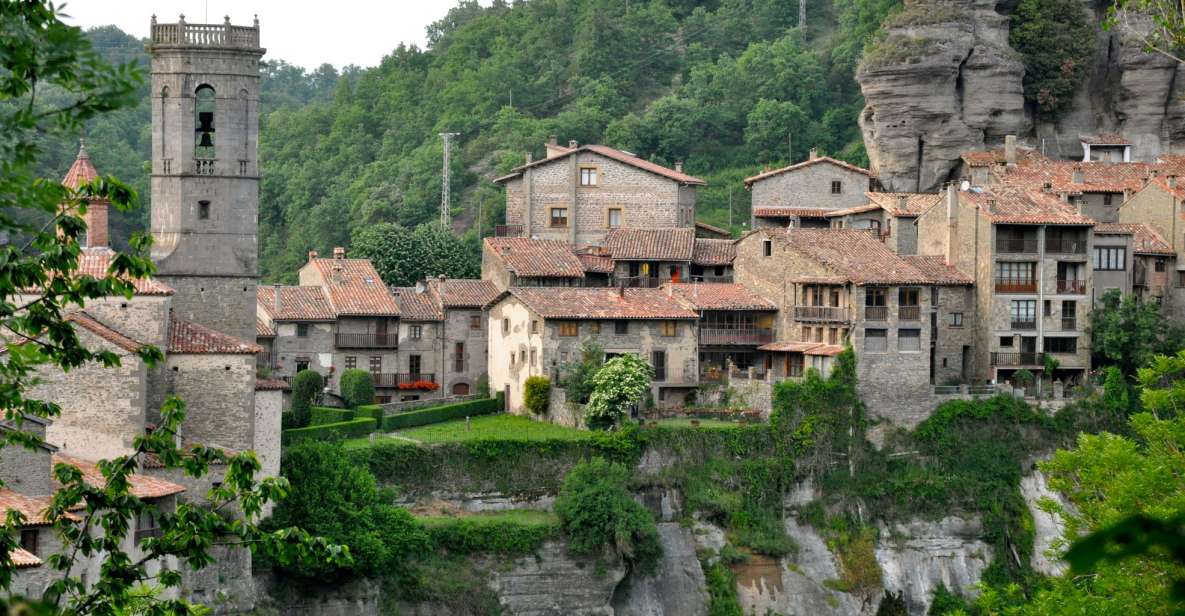 Barcelona: Pyrenees Villages and Trails Full-Day Tour - Key moments on the Pyrenees villages day