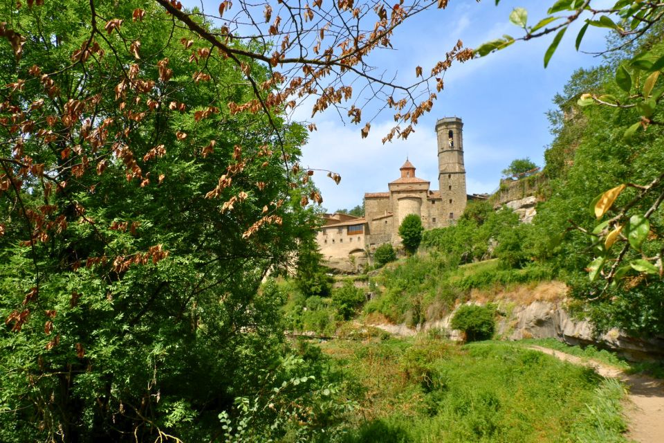 Barcelona: Pyrenees Villages and Trails Full-Day Tour - Who should book this Pyrenees villages and trails tour?