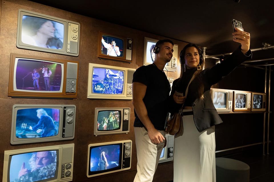 Barcelona: Rock Museum- Guitar Legends Hall - Practical rules that matter once you’re inside