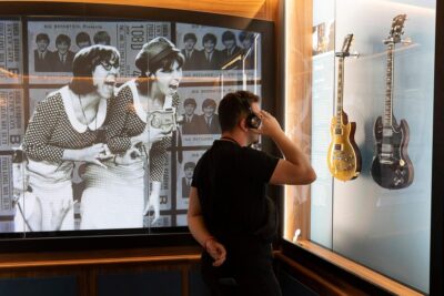 Barcelona: Rock Museum- Guitar Legends Hall - Before you start: what the self-guided format means for you