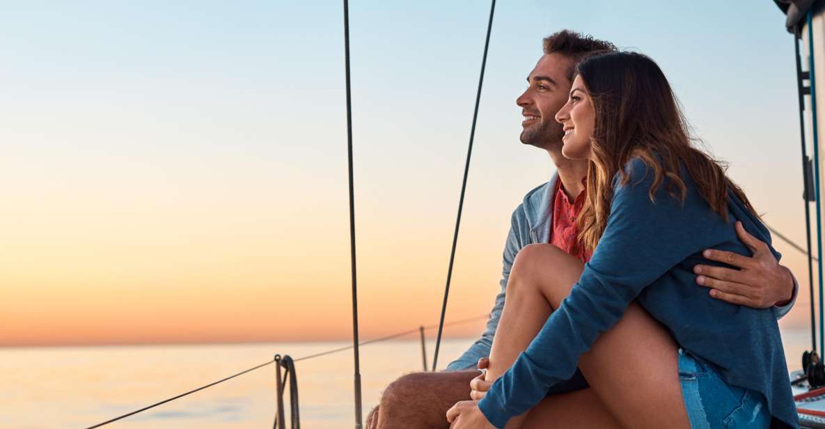 Barcelona: Romantic Private Sailing Tour - Port Olimpic meeting: the easy start point
