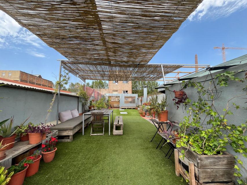Barcelona: Rooftop Paella Cooking Class with Sangria - Price and value: what $82 gets you for 2.5 hours