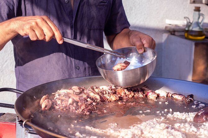 Barcelona Rooftop Paella Cooking Class with Sangria & Local Host - Starting With Sangria or Vermouth (You’ll Actually Make It)