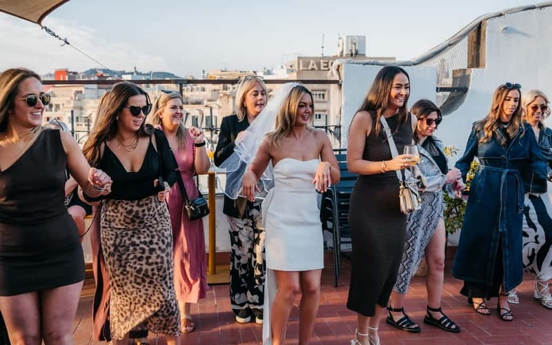 Barcelona: Rooftop Salsa Class with Bottomless Sangria - The Class Flow: From Step-By-Step Basics to Partnering