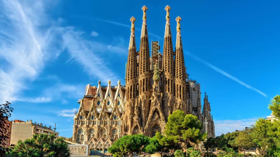 Barcelona: Sagrada Familia and City Tour with Hotel Pickup - How This 8-Hour Barcelona Plan Keeps You Moving (Without Feeling Rushed)