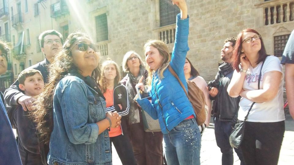 Barcelona: Sagrada Familia and City Tour with Hotel Pickup - Small-Group Energy: Guides, Driver, and the Pace You’ll Actually Feel