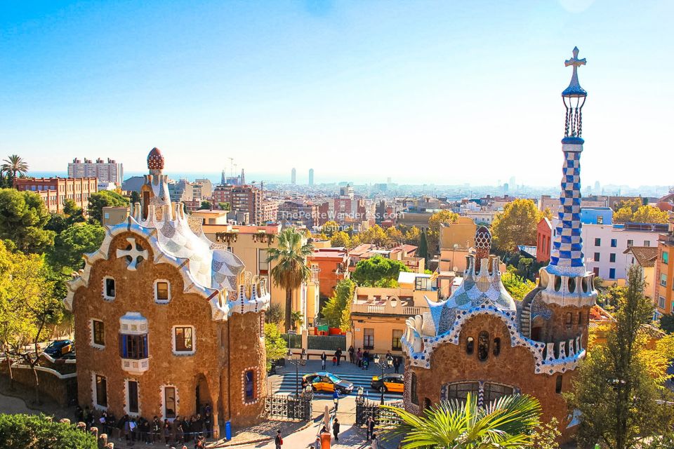 Barcelona: Sagrada Familia and Park Guell Small-Group Tour - Why skip-the-line in Barcelona is worth paying for
