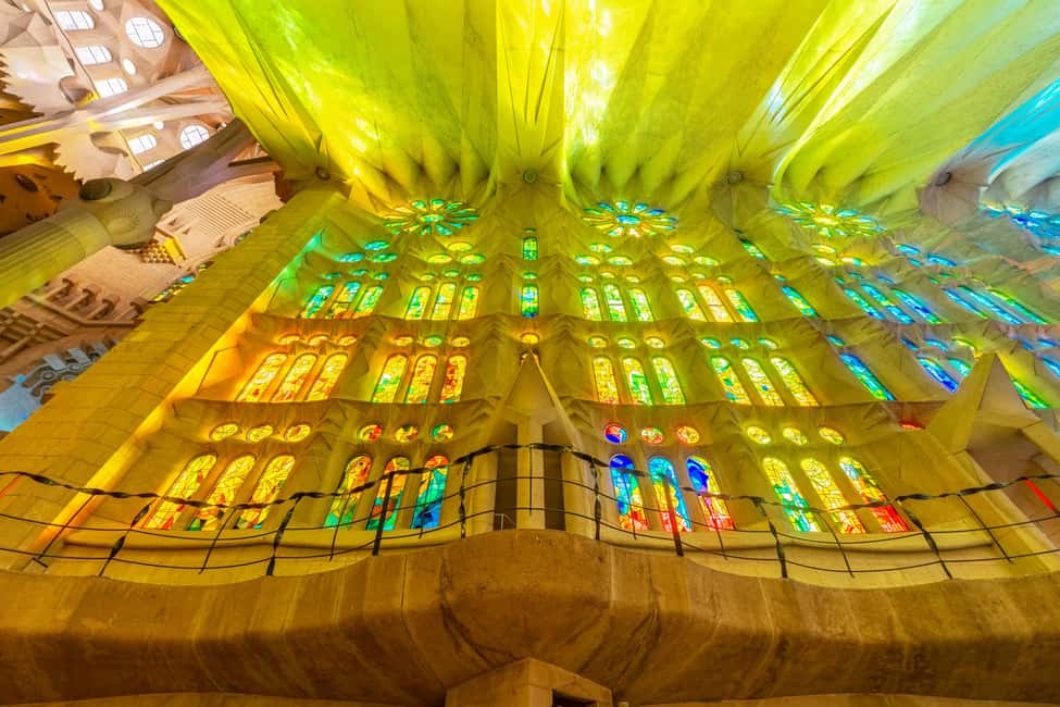 Barcelona: Sagrada Familia and Park Guell Small-Group Tour - Pickup, transfers, and the “don’t stress” advantage