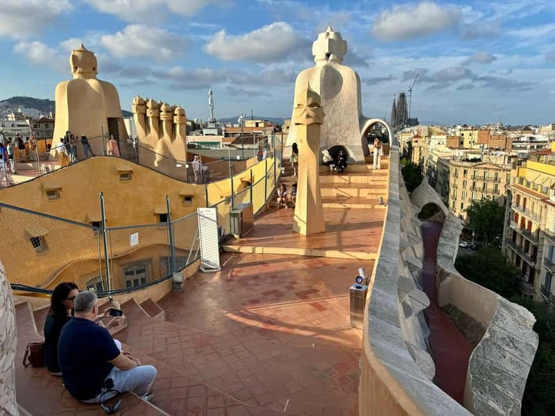 Barcelona: Sagrada Familia, La Pedrera & Cava Tasting Tour - The Cava Break: A Local Pause That Makes the Tour Feel Human