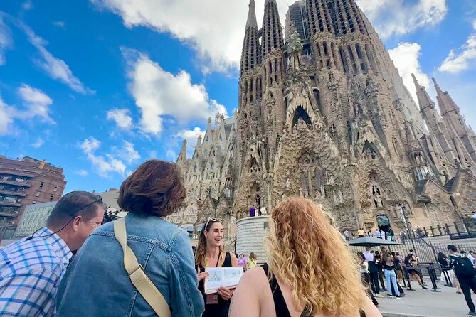 Barcelona: Sagrada Familia & Park Guell Guided Tour + Transfer - Price and Value: Is $99 a Good Deal?