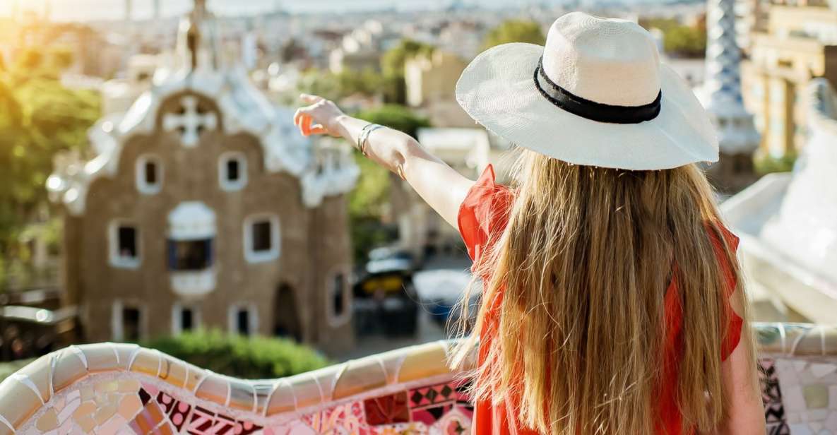 Barcelona: Sagrada Familia, Park Guell & Tapas Private Tour - Park Güell with skip-the-line tickets: self-guided time for the views