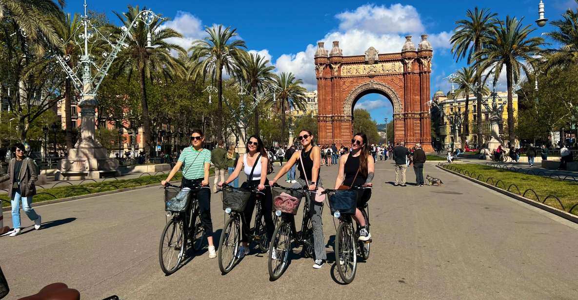 Barcelona: Sagrada Familia Private E-Scooter Tour - Gothic Quarter to Port Vell: Old Town streets without getting stuck
