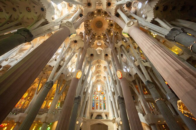 Barcelona: Sagrada Familia Semi-Private Guided Tour - English guide value and what $102.12 buys you