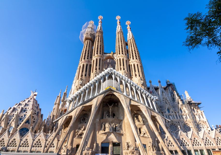Barcelona: Sagrada Familia Skip The Line Insider Guided Tour - What Your 90 Minutes Feels Like (And What It Doesn’t Include)