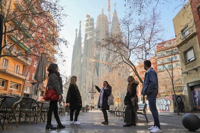 Barcelona: Sagrada Familia Skip The Line Insider Guided Tour - Why Priority Access Matters at Sagrada Familia
