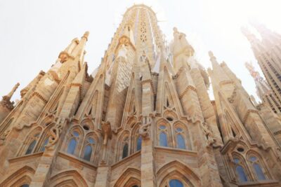 Barcelona: Sagrada Familia Small Group Guided Tour - Meeting at Kurz&Gut Gaudí: logistics that protect your time