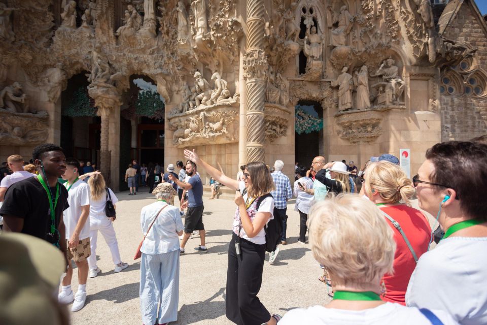 Barcelona: Sagrada Familia Small Group Guided Tour - What you should know about towers and what you’re skipping