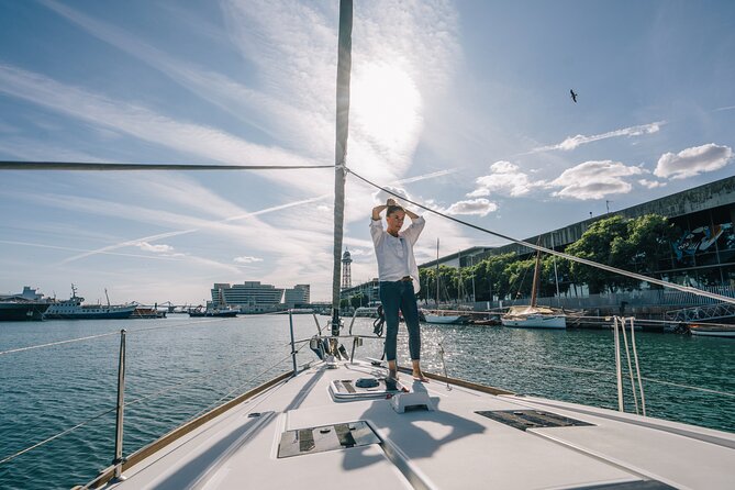 Barcelona: Sailing Tour with Tapas, Drinks, Swim & Sunset Option - Getting to Marina Port Vell: find the slip without stress
