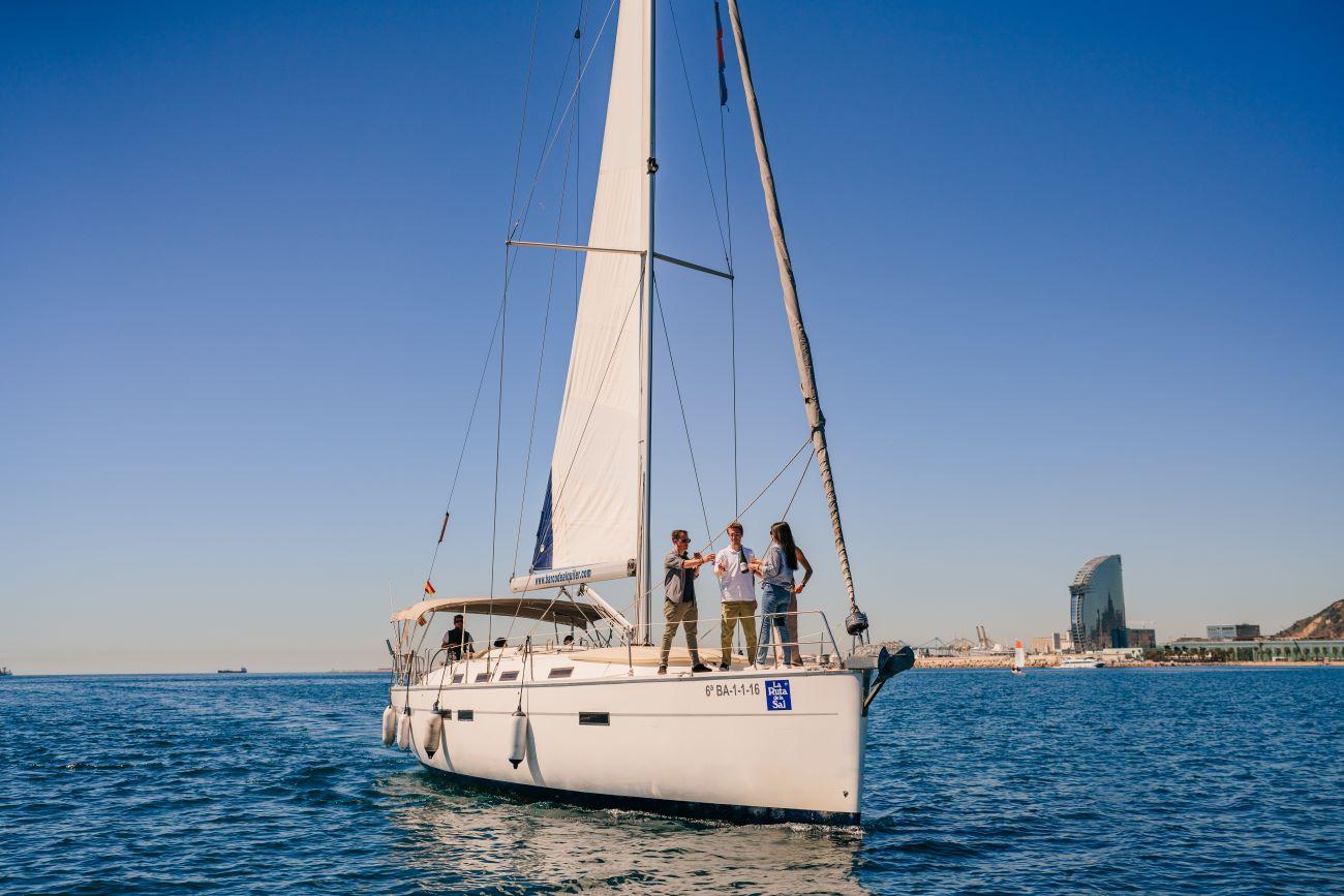 Barcelona: Sailing trip with GINTONIC workshop - Key highlights worth your attention