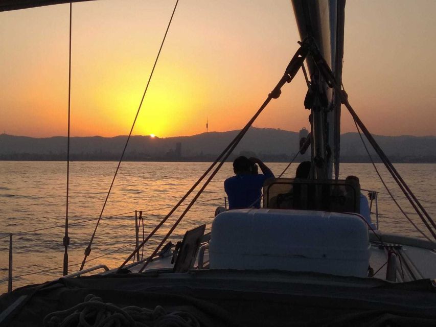 Barcelona: Sailing trip with GINTONIC workshop - Before sailing: the safety talk and what it means for you