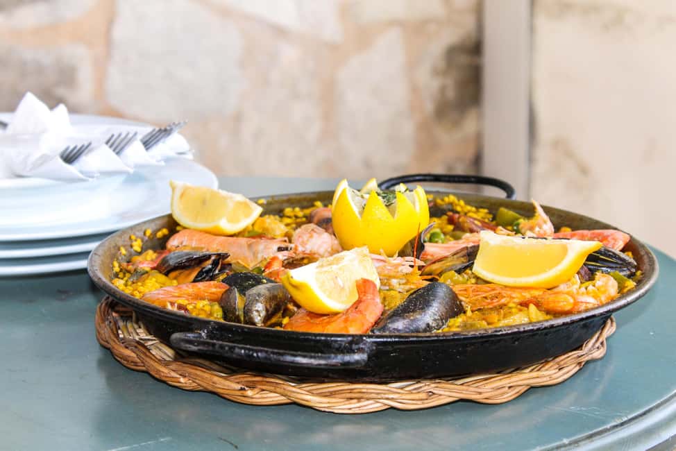 Barcelona: Secret Food Tour - Where to meet: Plaça de Ramon Berenguer el Gran (Big Horse Energy)