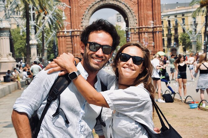 Barcelona Sightseeing by Bike with Photo Shooting and Tapas - Key highlights you should care about