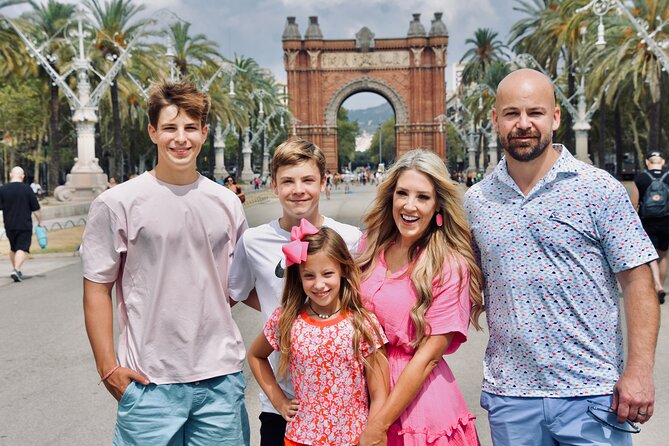 Barcelona Sightseeing by Bike with Photo Shooting and Tapas - La Barceloneta beach time: swapping street noise for sea air