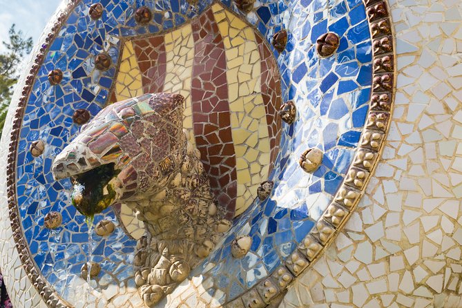 Barcelona: Skip-the-Line Gaudi's Park Guell Guided Tour - The Hour After the Tour: Revisit Favorites and Chase the Views
