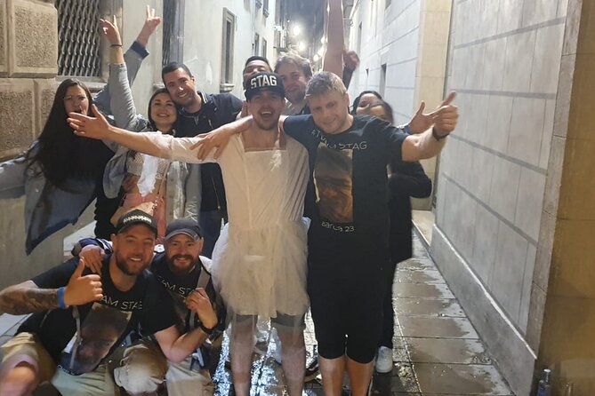 Barcelona speakeasy tapas pub crawl with hidden bars - How the hidden-bar tapas crawl format is set up
