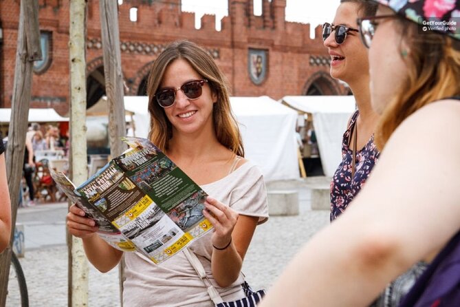 Barcelona Street Art, Graffiti and Tapas Tour - The alternative neighborhoods stop being theory