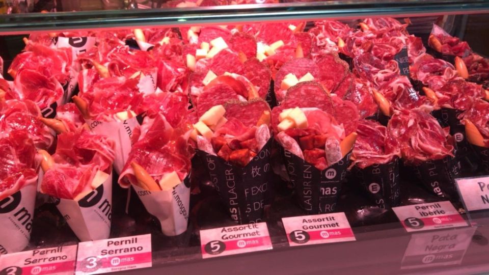 Barcelona: Street Food & Sightseeing Tour with Local Market - Who This Tour Fits Best (And Who Should Skip It)