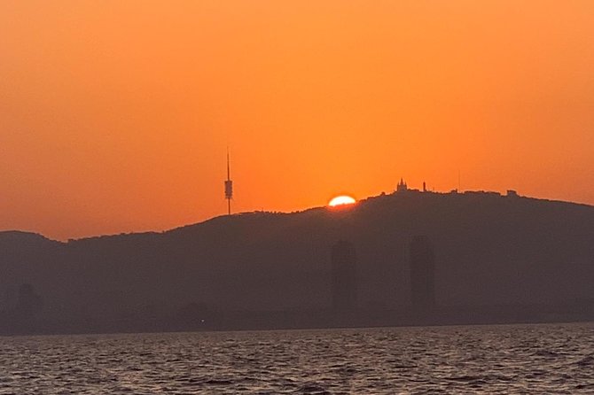 Barcelona Sunset and Day Sailing Cruise - Sunset Photos: Where You’ll Get the Money Shots