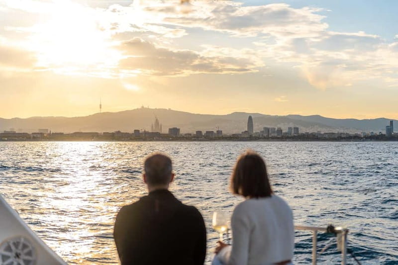 Barcelona: Sunset Catamaran Cruise with Wine and Tapa - How the cruise timeline works (and where the photos happen)