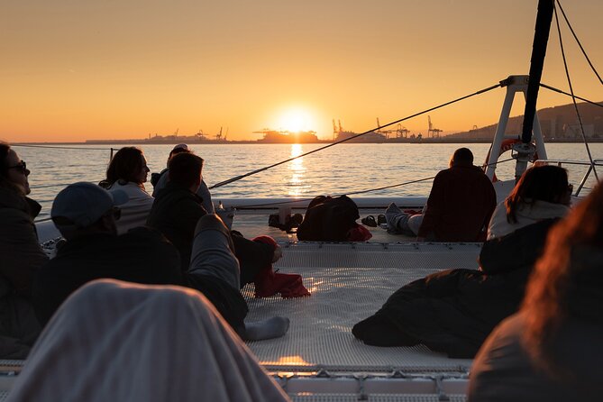 Barcelona Sunset Live Jazz Music Cruise - Drinks and snacks: a cash bar plan, not an all-inclusive meal