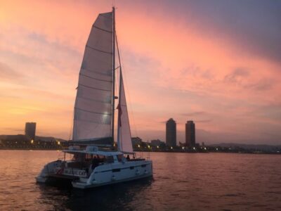 Barcelona: Sunset Sailing Tour with Open Bar & Snacks - Boarding at Moll de la Marina: The Port Setup That Helps You Start Smoothly