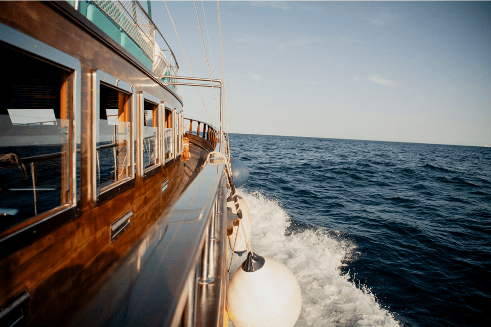 Barcelona: Supercar Driving & Boat Experience - Who’s behind the wheel: languages and the in-car vibe