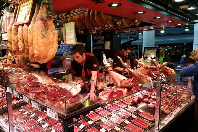 Barcelona tailored tapas & drinks tour with a native guide - Choosing the right neighborhood in Barcelona (and why it matters)