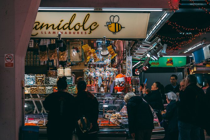 Barcelona tailored tapas & drinks tour with a native guide - Market time when the schedule allows it