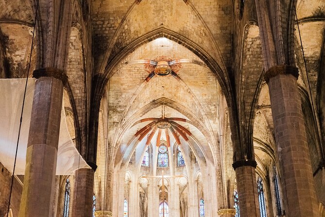 Barcelona Tapas and Wine Private Walking Tour - Mercat de la Boqueria: the market stop you can use later