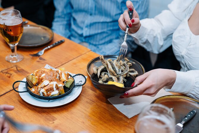 Barcelona Tapas Food Walking Tour with Wine in El Born - Why this El Born tapas walk is a smart first-night plan