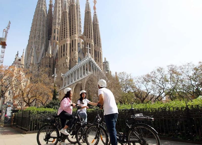 Barcelona: Tapas Tasting Tour by Regular Bike or E-Bike - Why an E-Bike Tapas Tour Makes Sense in Barcelona